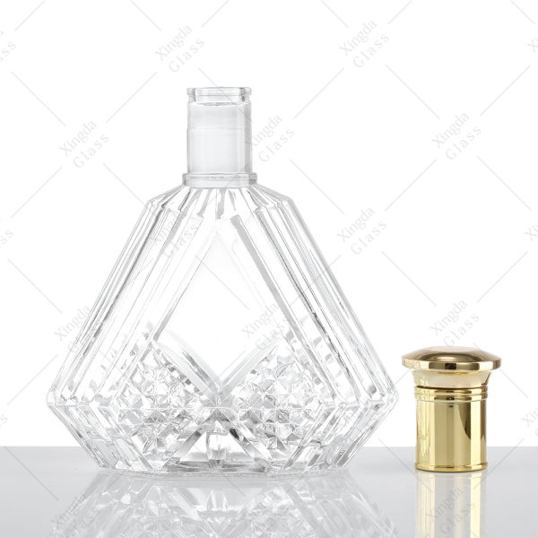 Factory Direct Hot Sales 750 Ml Empty Square Glass Bottles For Rum Liquor